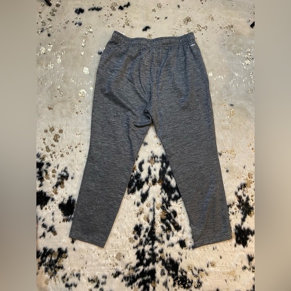 𝅺LARGE Grey Adidas Climawarm Sweatpants - Picture 2 of 6